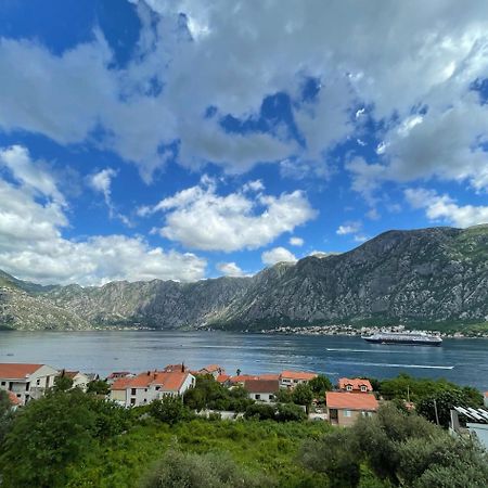 Apartments Krivokapic Prcanj With Bay View Kotor Eksteriør bilde