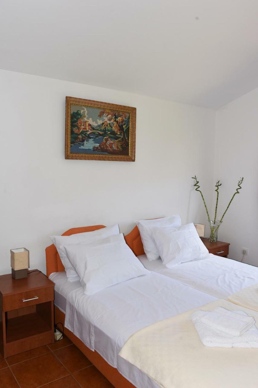 Apartments Krivokapic Prcanj With Bay View Kotor Eksteriør bilde