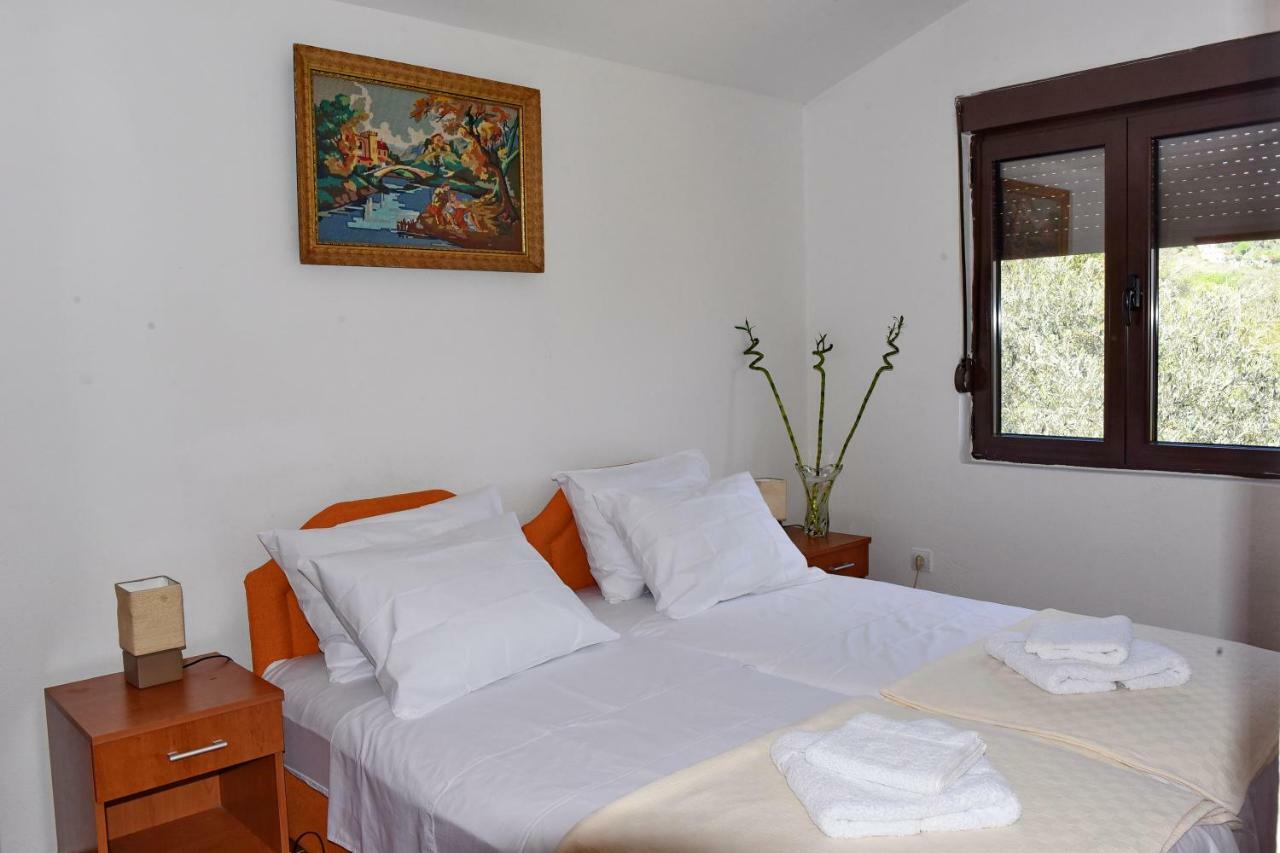 Apartments Krivokapic Prcanj With Bay View Kotor Eksteriør bilde