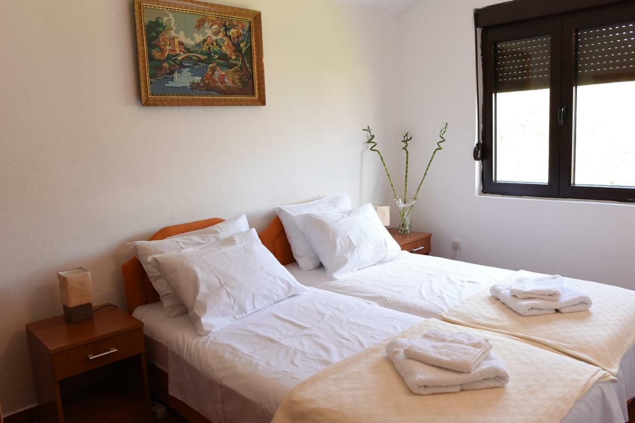 Apartments Krivokapic Prcanj With Bay View Kotor Eksteriør bilde